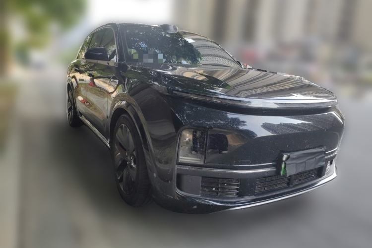 Used Li Auto L8 2024 Ultra Model Front Right 45 Deg