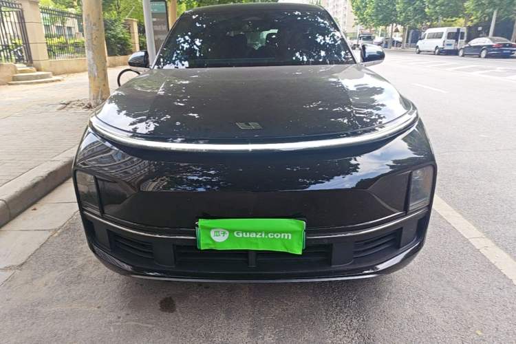 Used Li Auto L8 2024 Pro Model Front