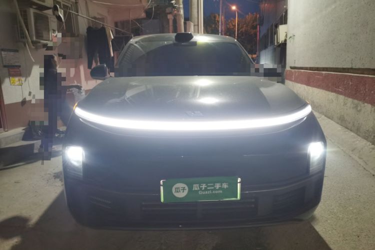 Used Li Auto L8  Front