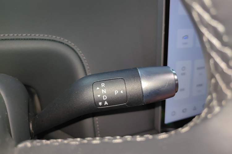 Used Li Auto L8 2024 Pro Model Gear Lever