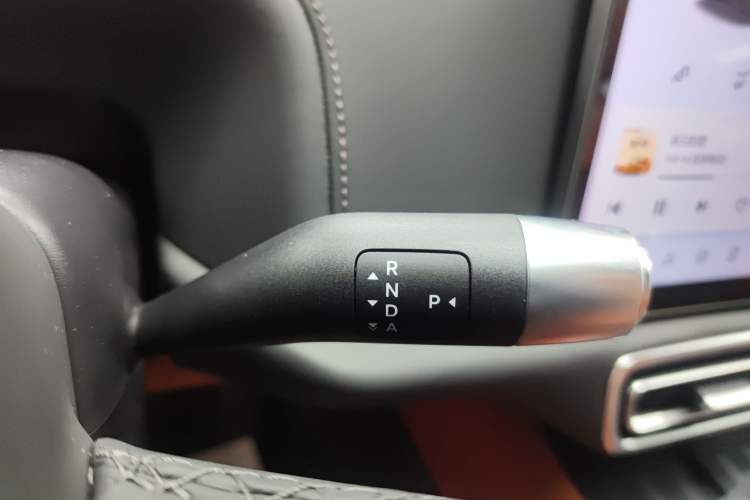 Used Li Auto L8 2024 Pro Model Gear Lever
