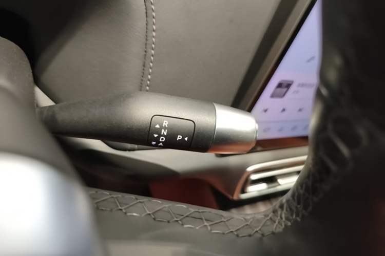 Used Li Auto L8 2024 Pro Model Gear Lever