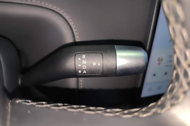Used Li Auto L8 2024 Max Gear Lever