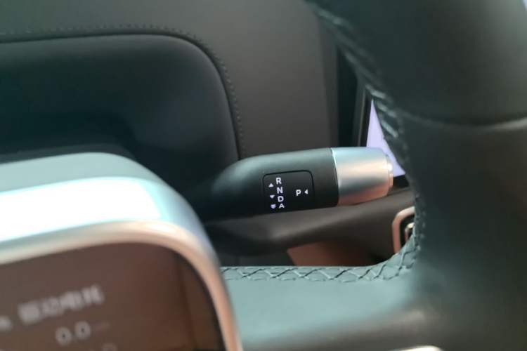 Used Li Auto L8 2024 Pro Model Gear Lever
