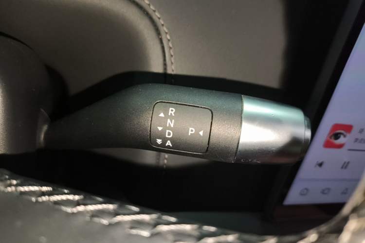 Used Li Auto L8 2024 Max Gear Lever