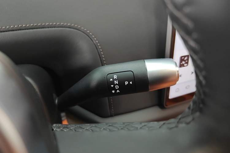 Used Li Auto L8 2024 Pro Model Gear Lever
