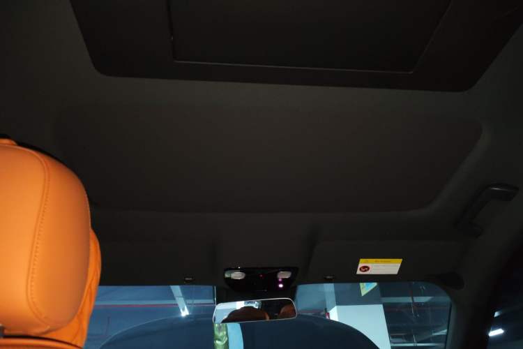 Used Li Auto L8 2024 Ultra Model Headliner