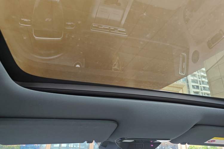 Used Li Auto L8 2024 Max Headliner