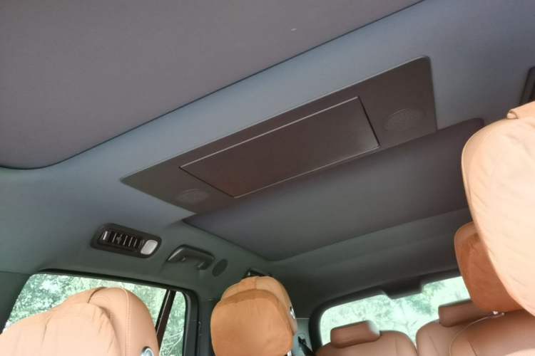 Used Li Auto L8 2024 Ultra Model Headliner