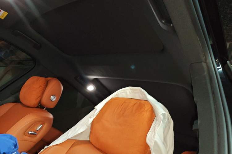 Used Li Auto L8 2024 Pro Model Headliner