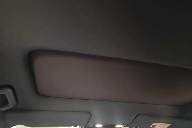 Used Li Auto L8 2024 Pro Model Headliner