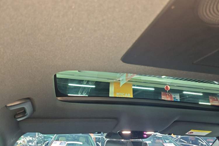 Used Li Auto L8 2024 Ultra Model Headliner