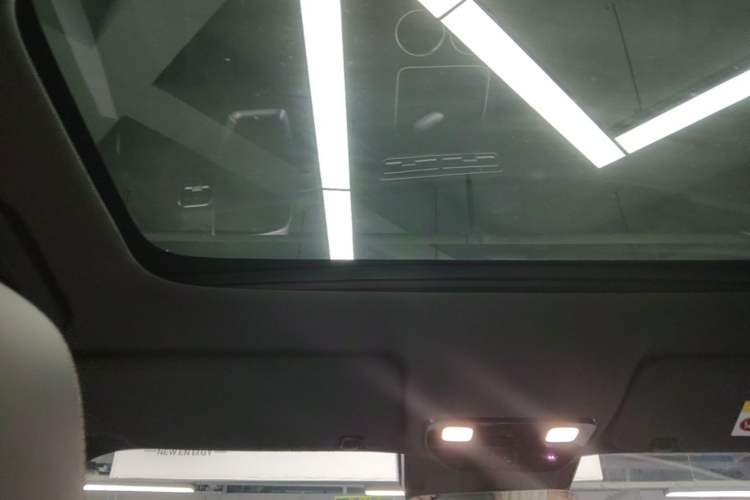 Used Li Auto L8 2024 Max Headliner