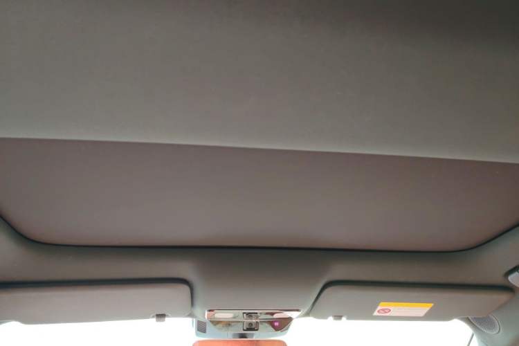 Used Li Auto L8 2024 Max Headliner