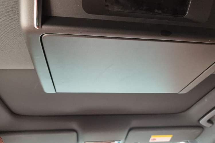 Used Li Auto L8 2024 Max Headliner