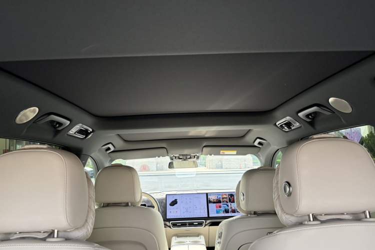 Used Li Auto L8 2024 Max Headliner