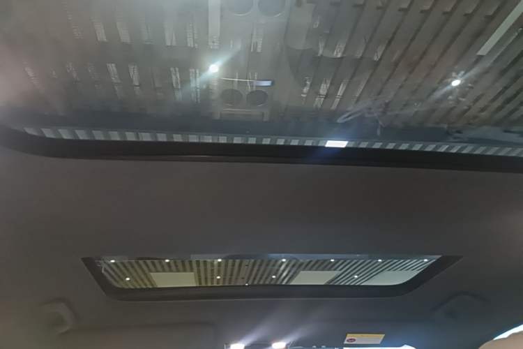 Used Li Auto L8 2024 Max Headliner