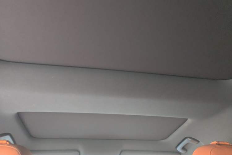 Used Li Auto L8 2024 Max Headliner