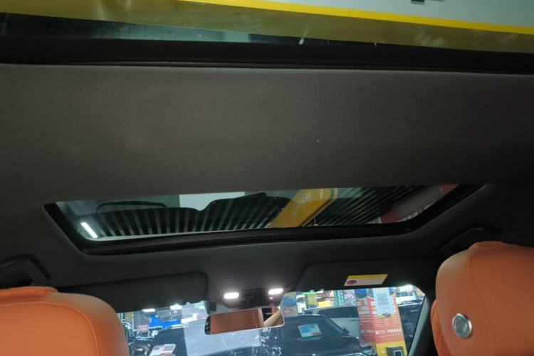 Used Li Auto L8 2024 Max Headliner
