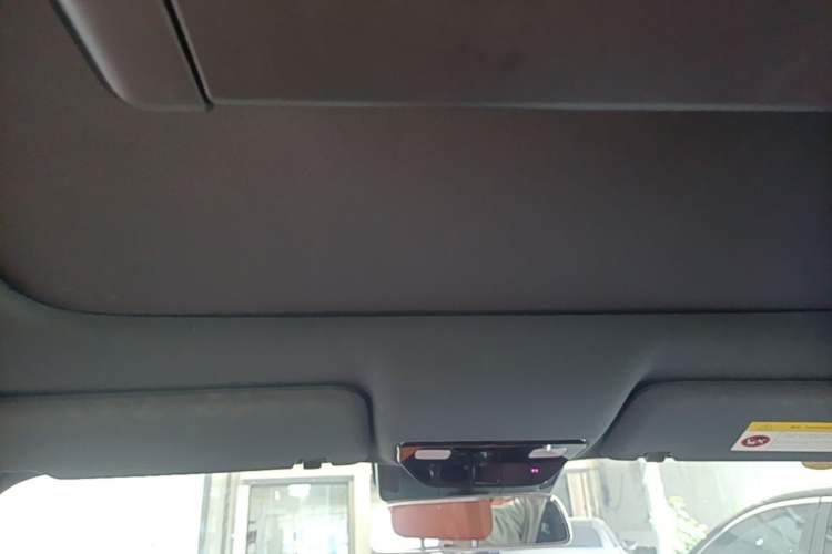 Used Li Auto L8 2024 Pro Model Headliner