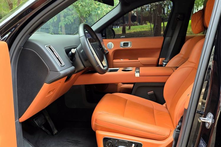 Used Li Auto L8 2024 Pro Model Interior 1