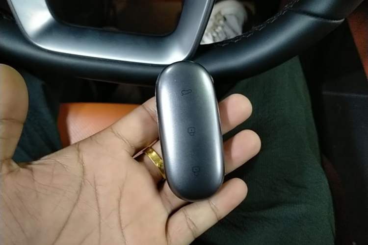 Used Li Auto L8 2024 Pro Model Interior 1