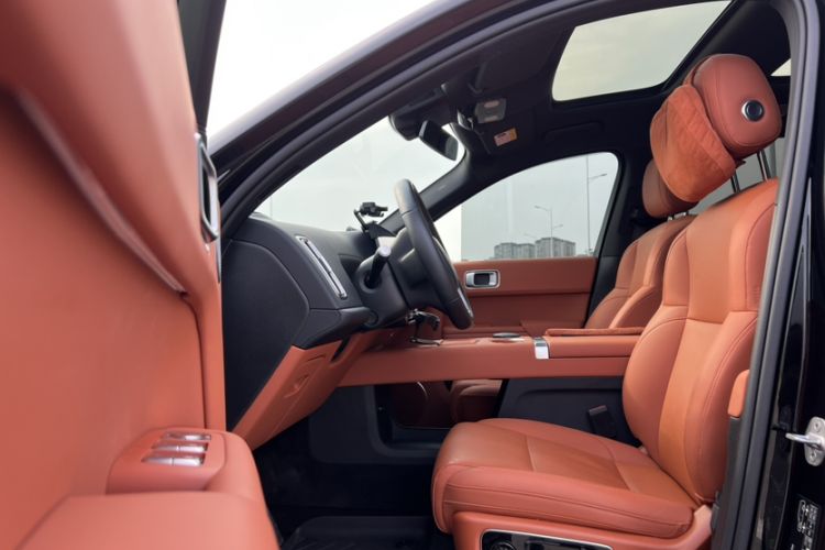 Used Li Auto L8 2024 Max Interior 1
