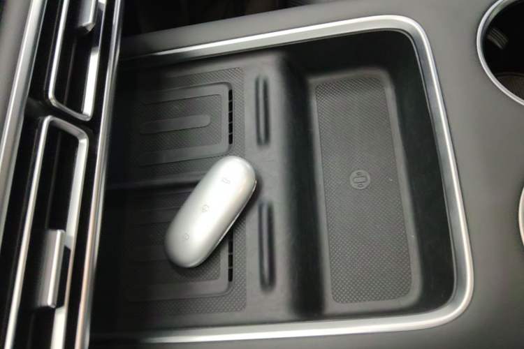 Used Li Auto L8 2024 Max Interior 1