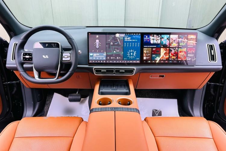Used Li Auto L8 2024 Pro Model Interior 1