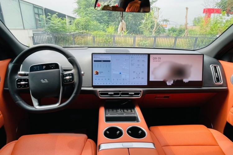 Used Li Auto L8 2024 Max Interior 1