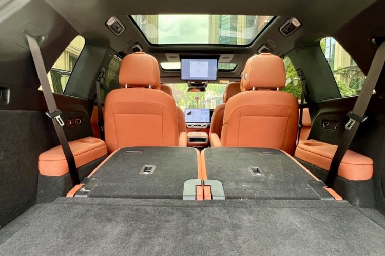 Used Li Auto L8 2024 Ultra Model Interior 11