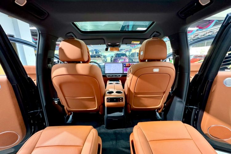 Used Li Auto L8 2024 Pro Model Interior 12