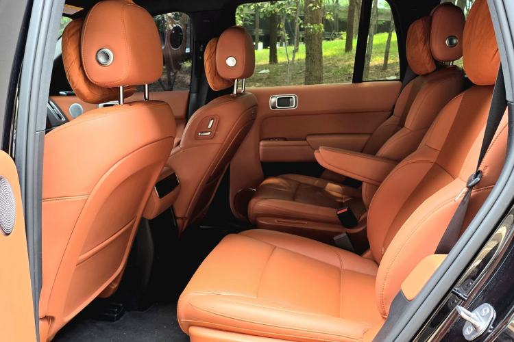 Used Li Auto L8 2024 Pro Model Interior 2