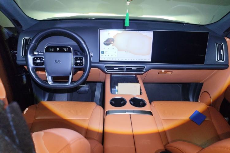 Used Li Auto L8 2024 Pro Model Interior 2
