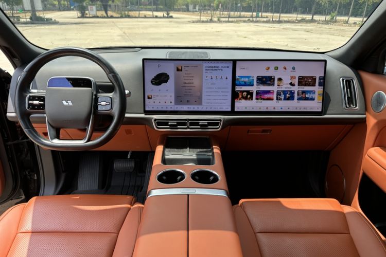 Used Li Auto L8 2024 Pro Model Interior 2