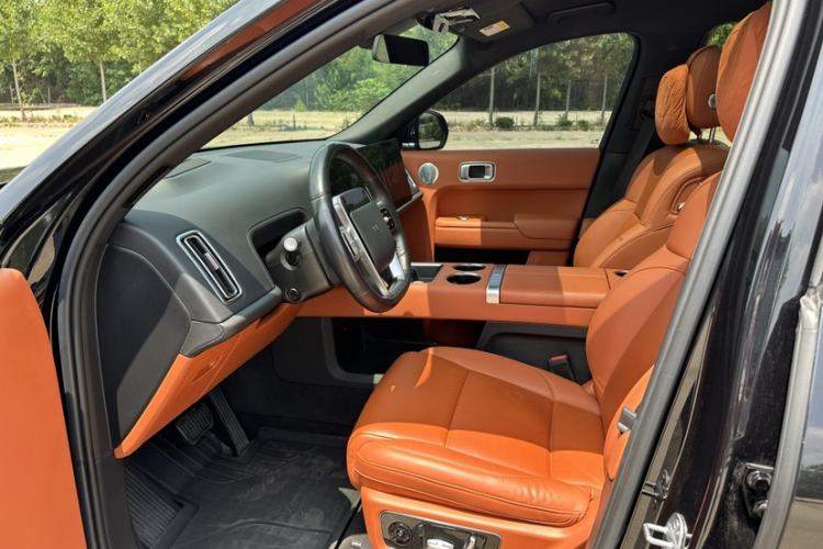 Used Li Auto L8 2024 Pro Model Interior 3