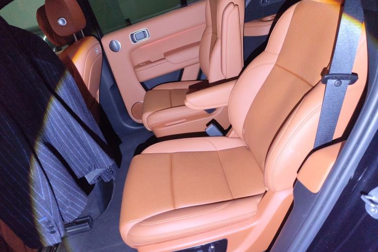 Used Li Auto L8 2024 Pro Model Interior 4