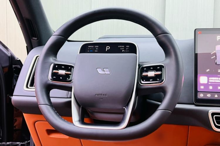 Used Li Auto L8 2024 Pro Model Interior 4
