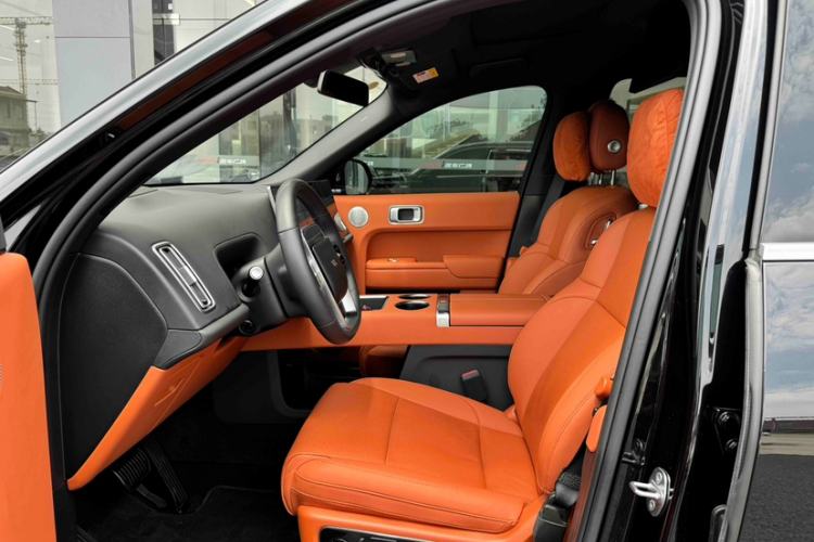 Used Li Auto L8 2024 Ultra Model Interior 4