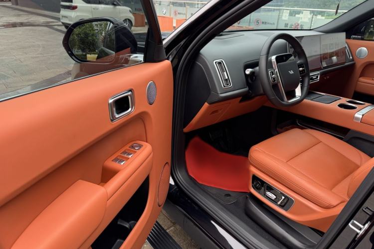 Used Li Auto L8 2024 Pro Model Interior 5