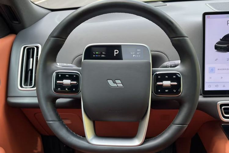 Used Li Auto L8 2024 Pro Model Interior 7