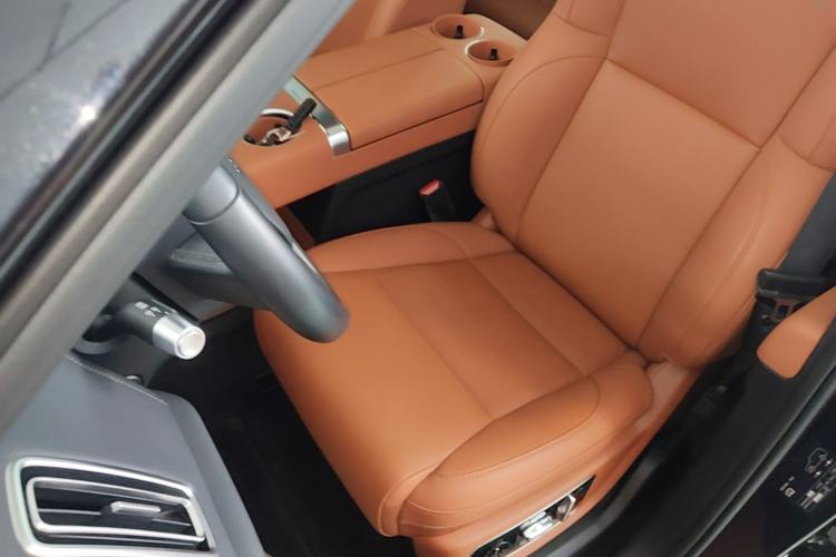 Used Li Auto L8 2024 Pro Model Left Front Seat