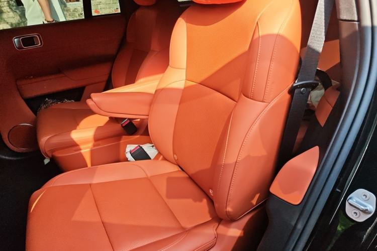 Used Li Auto L8 2024 Max Left Rear Seat