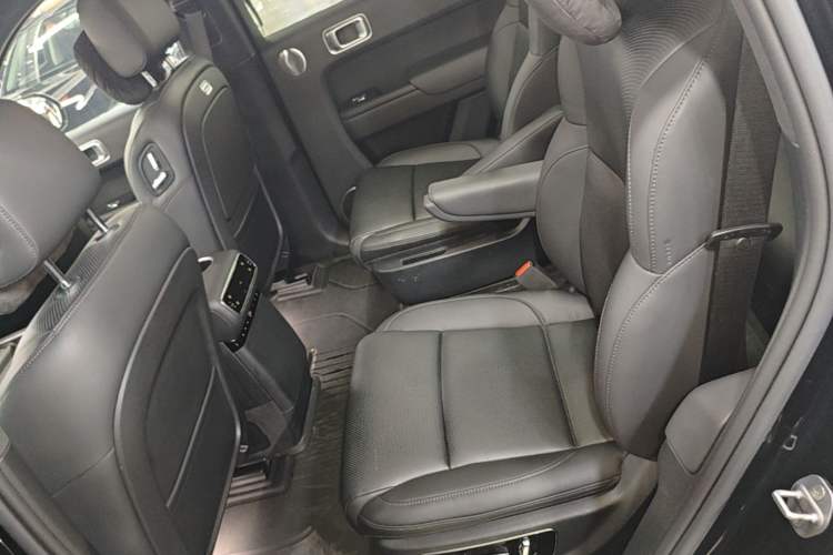 Used Li Auto L8 2024 Ultra Model Left Rear Seat