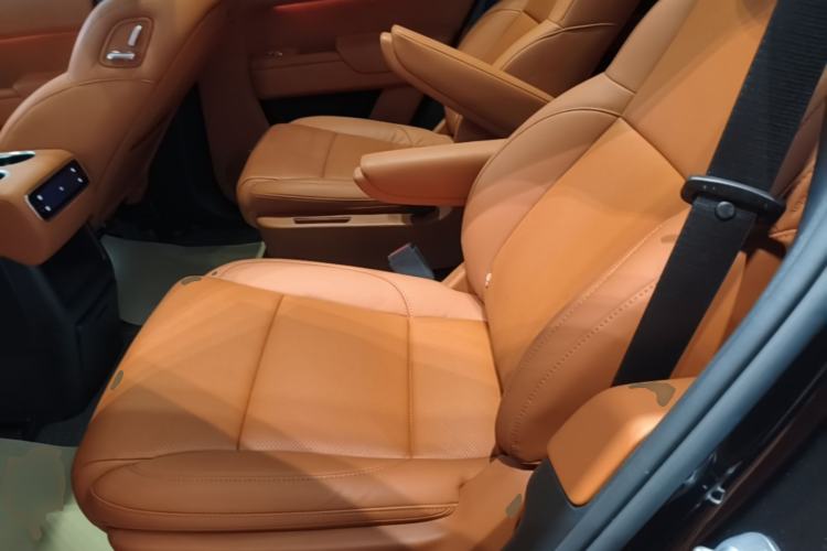 Used Li Auto L8 2024 Pro Model Left Rear Seat