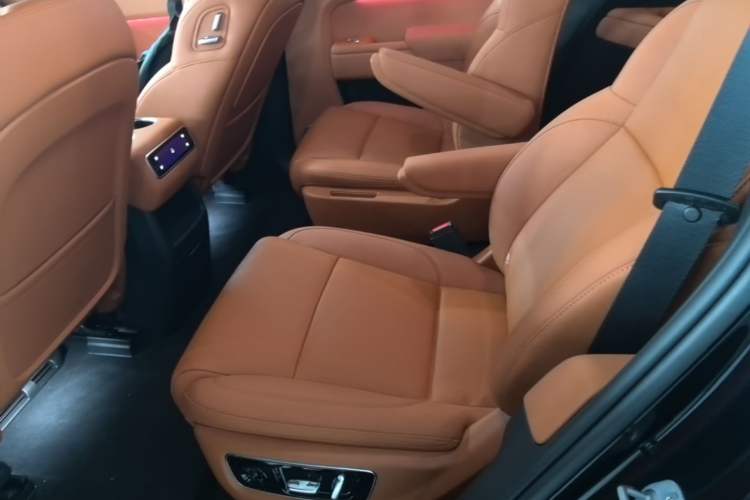 Used Li Auto L8 2024 Pro Model Left Rear Seat
