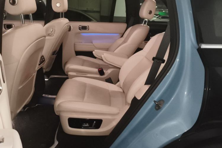Used Li Auto L8 2024 Ultra Model Left Rear Seat