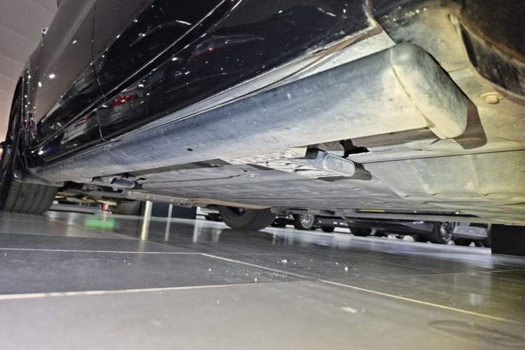 Used Li Auto L8 2024 Max Left Side Sill