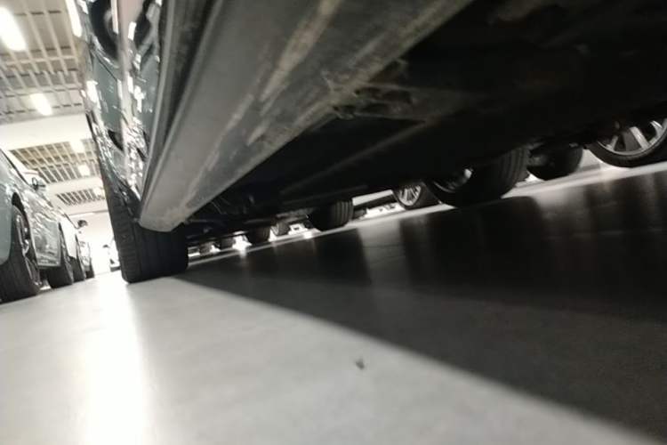 Used Li Auto L8 2024 Pro Model Left Side Sill