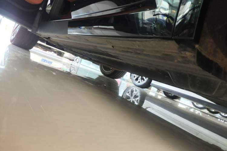 Used Li Auto L8 2024 Pro Model Left Side Sill